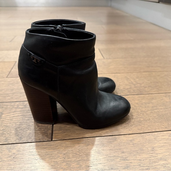 Tory Burch Black Ankle Boots - Picture 1 of 8